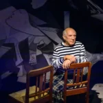 Figura de Pablo Picasso em cera, Museu de Cera Madame Tussauds, em Amsterdã, 26 de outubro de 2016. Fotografia. Anton_Ivanov/Shutterstock.com